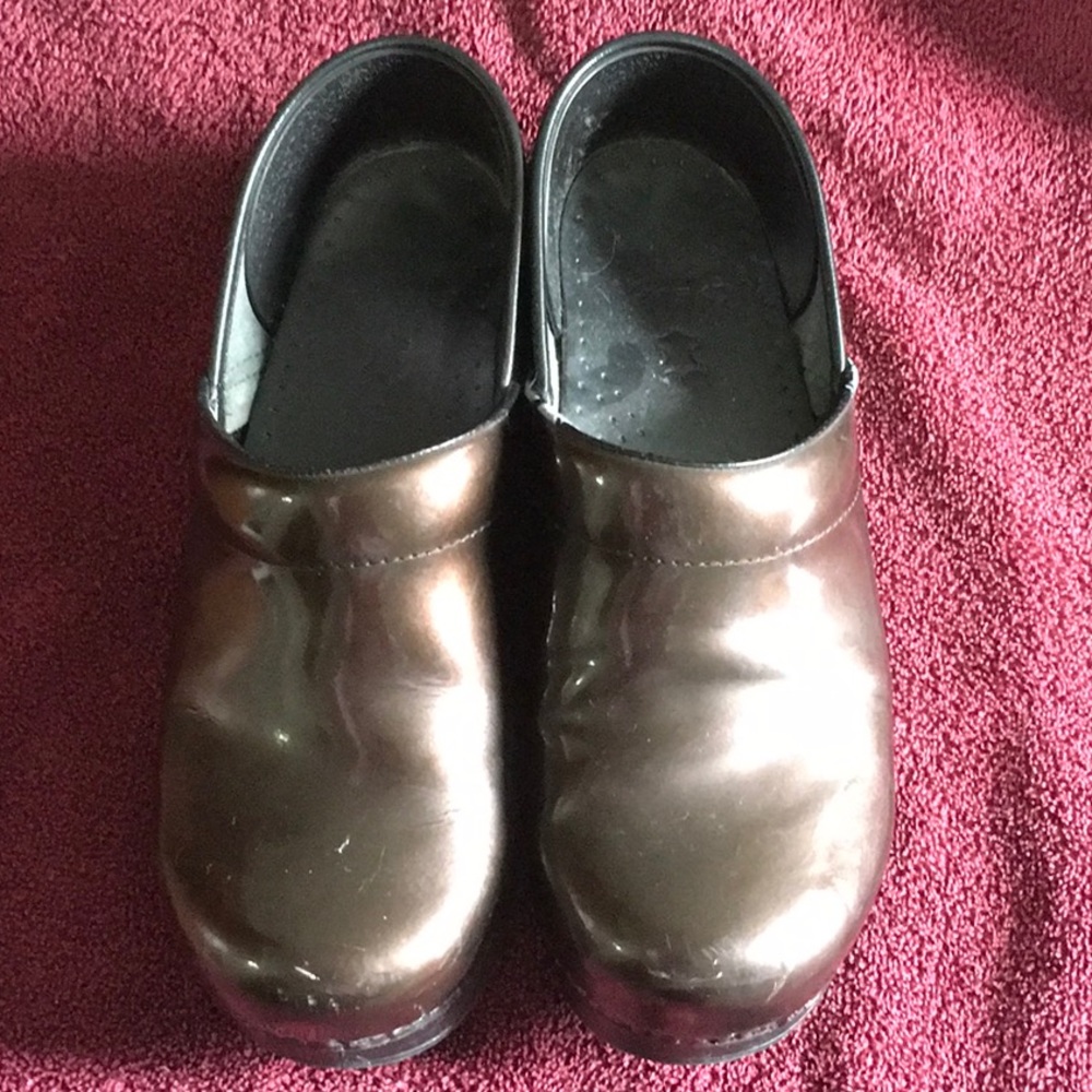 Brown Danskos
